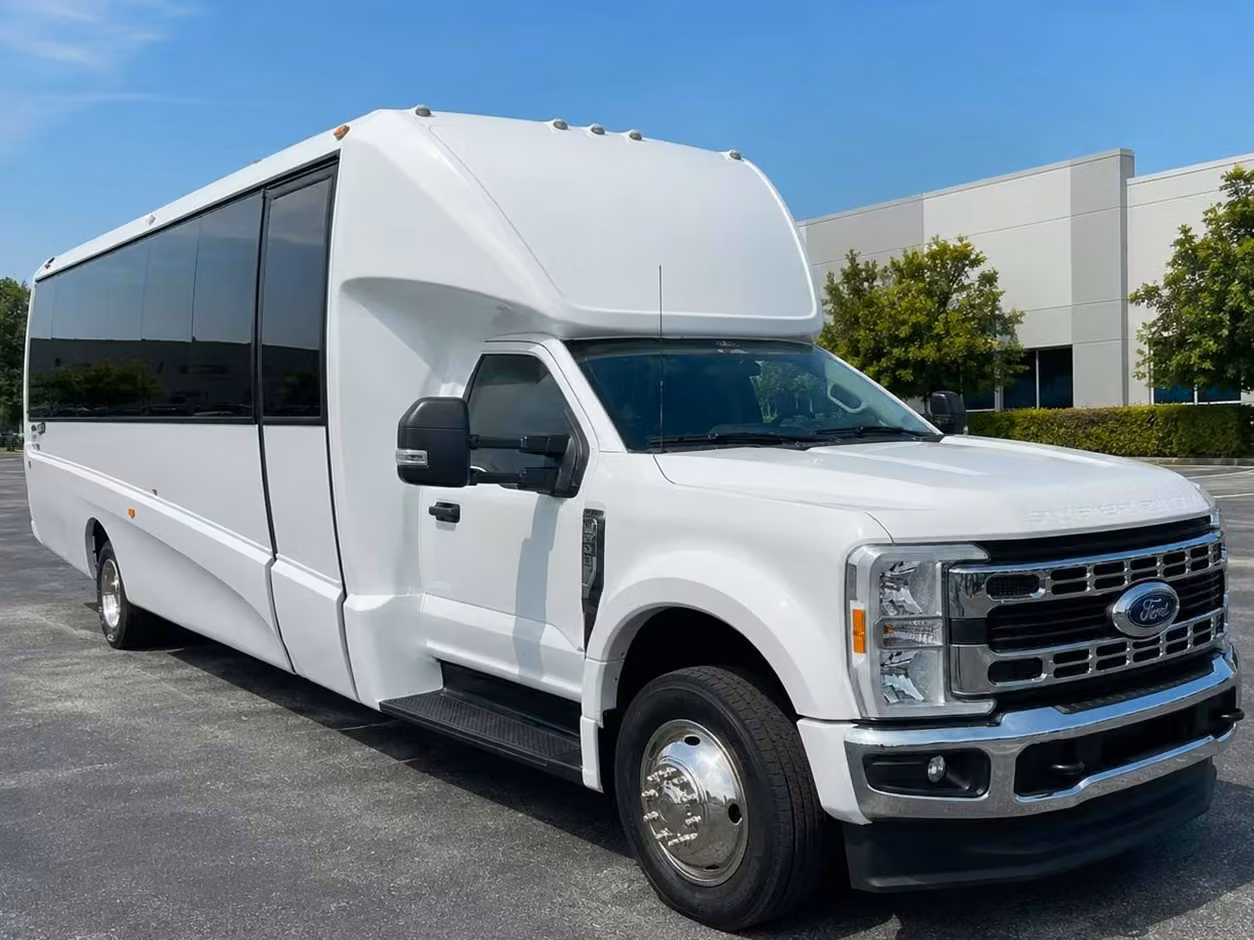 tucker 25 passenger minibus rental