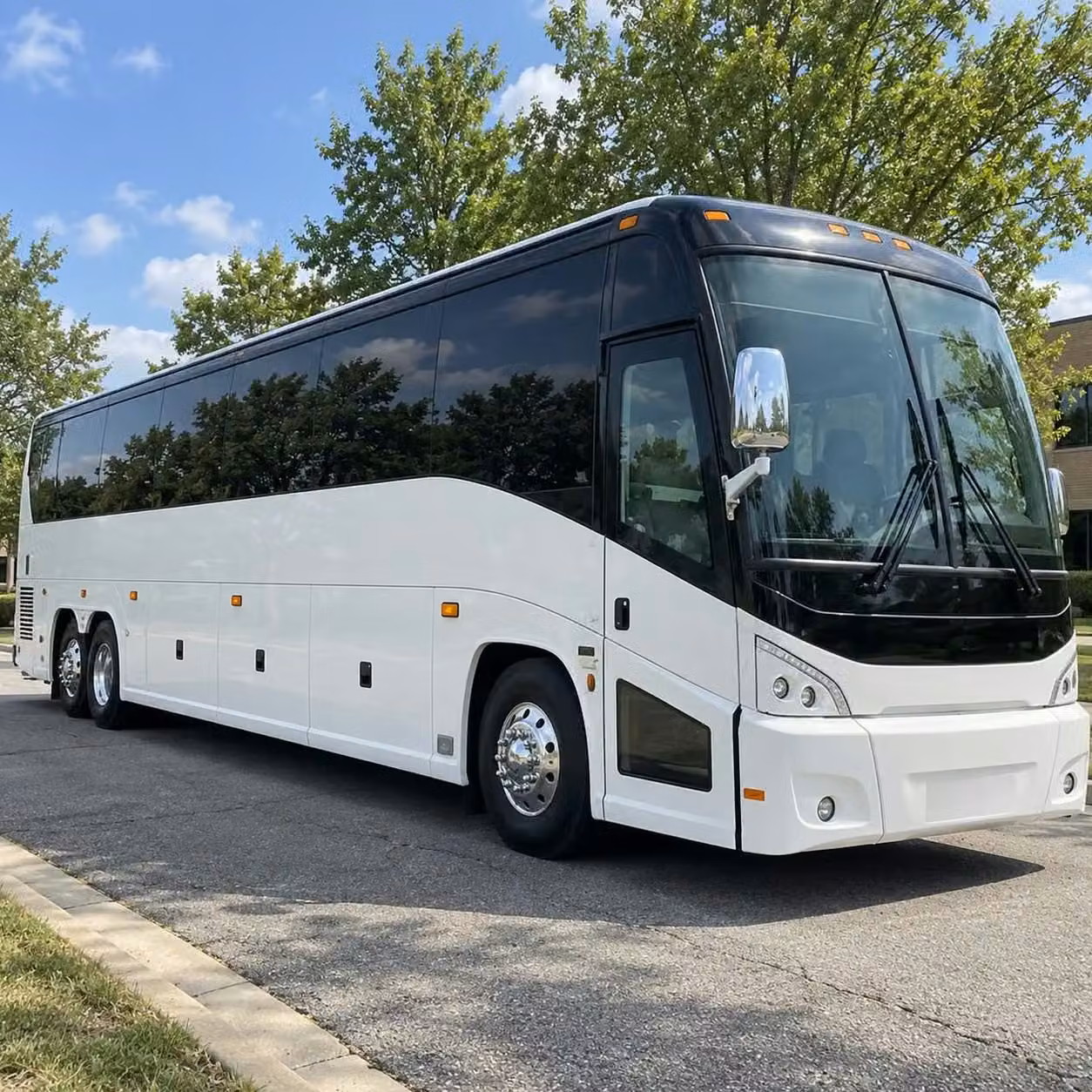 tucker charter bus transportation to bobby dodd stadium at hyundai field
