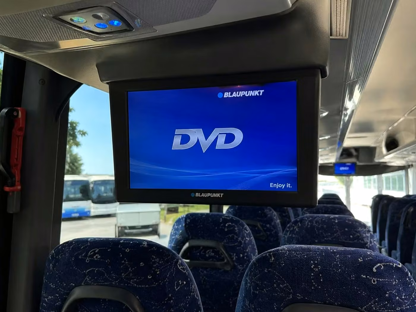 tucker charter bus tv monitors