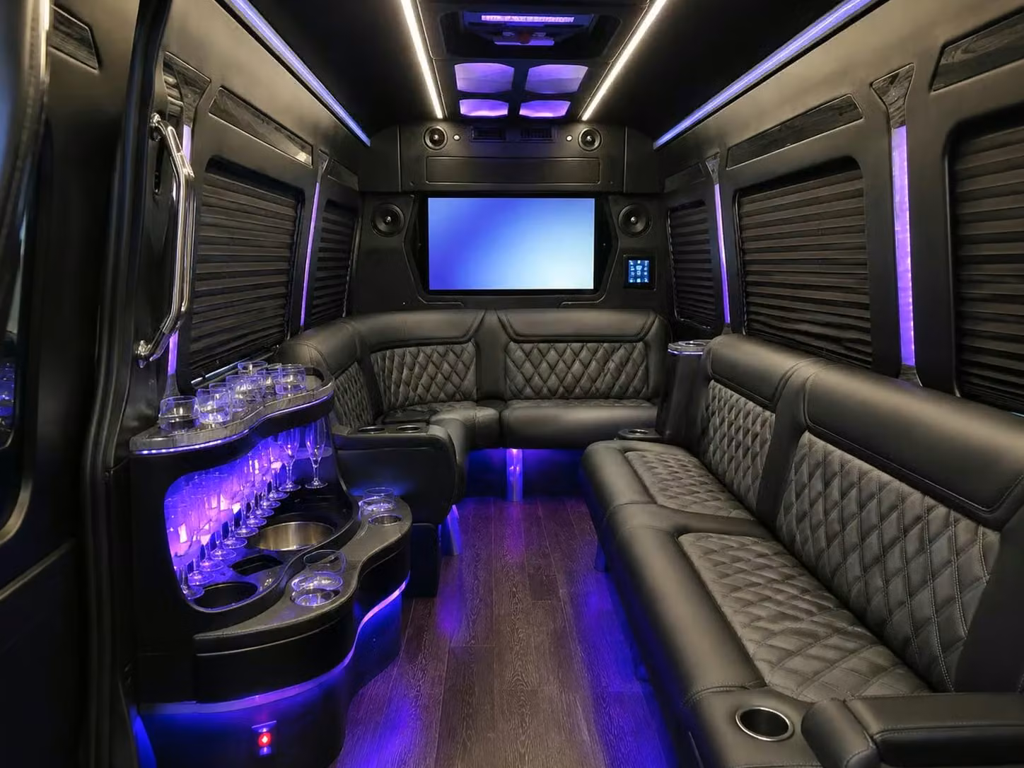 tucker junior and senior prom transportation services in tucker